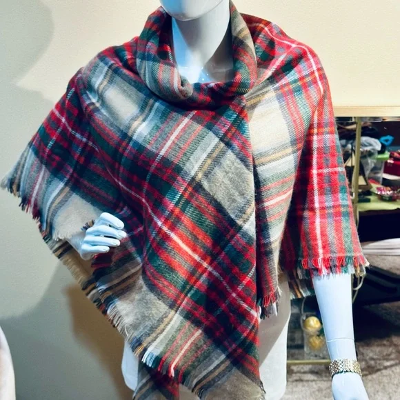 🌟3xHP🌟NWOT Red & Tan Tartan Plaid Large Square Acrylic Scarf Wrap - Picture 2 of 7